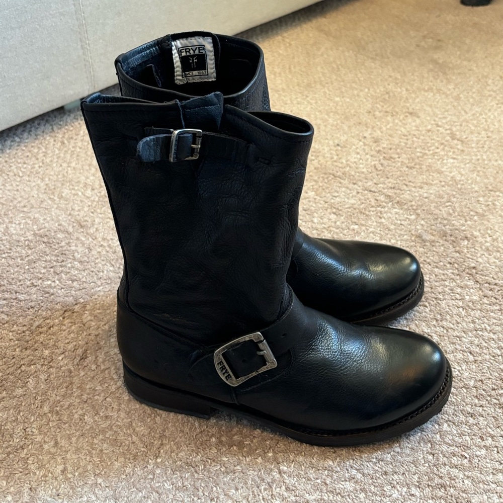 frye Leather Black Boors Never Worn! 6.5